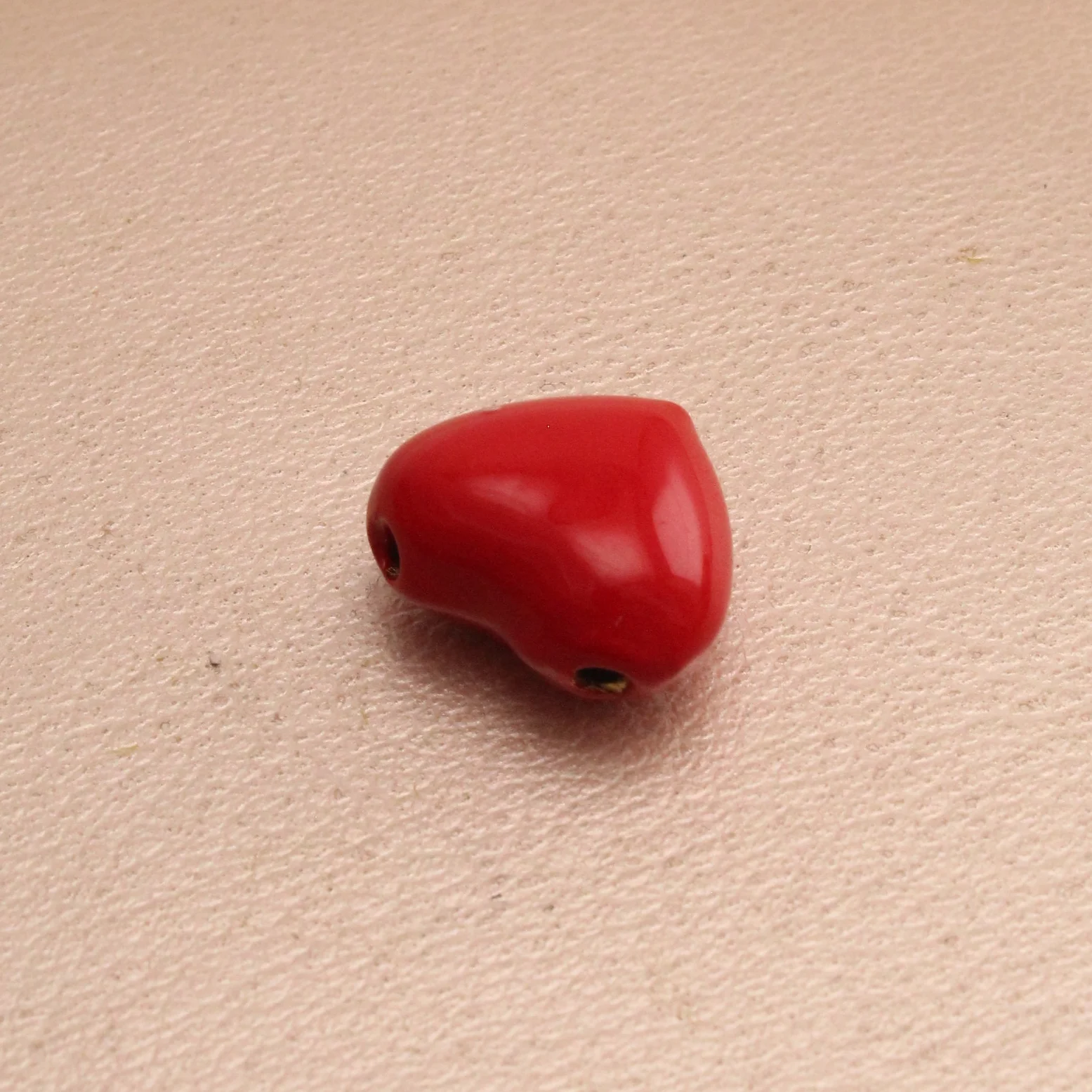 Dij. corazon rojo rodio 1,3cm - DRG194