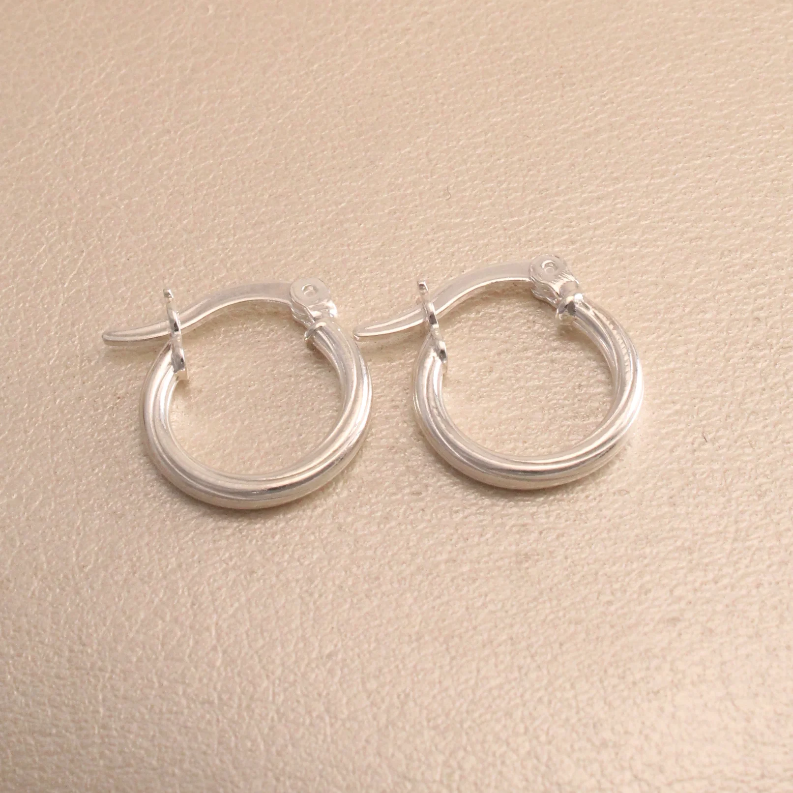 Can. melcocha plata 1cm - KPS151