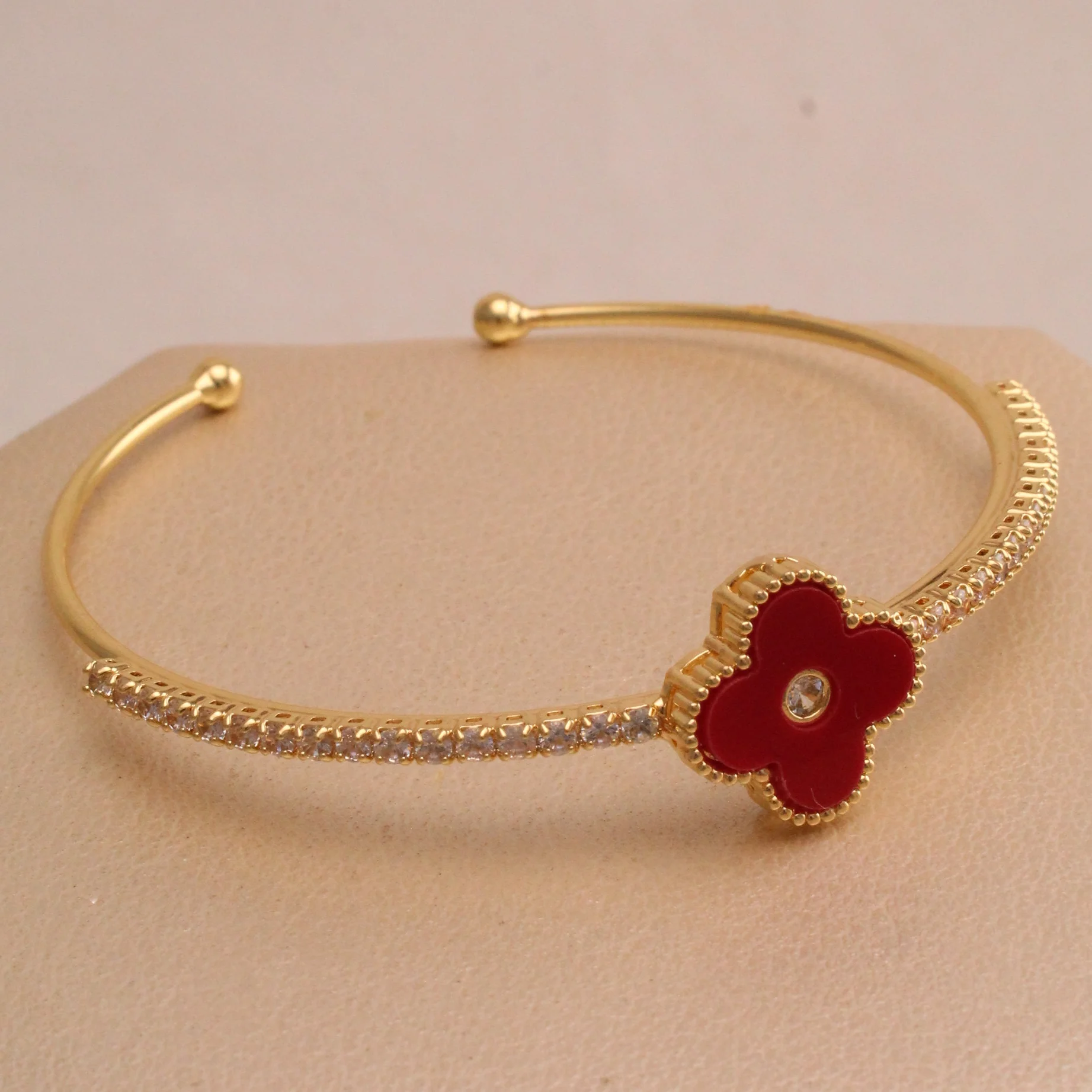 Pul. brazalete trebol rodio graduable - PRG344