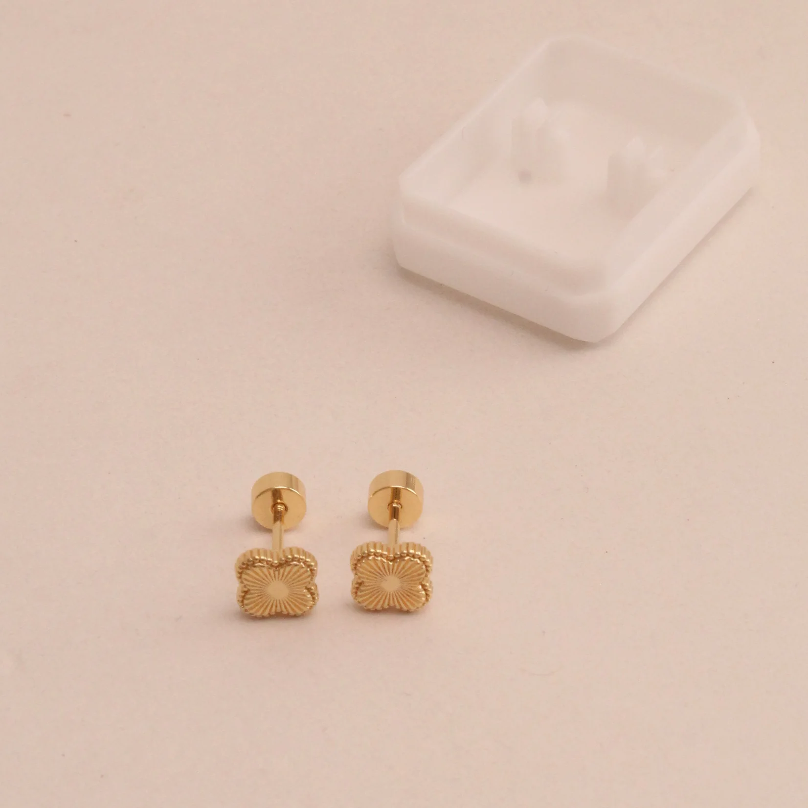 Top. topo seguridad mariposa rodio 0.7cm - TRG275