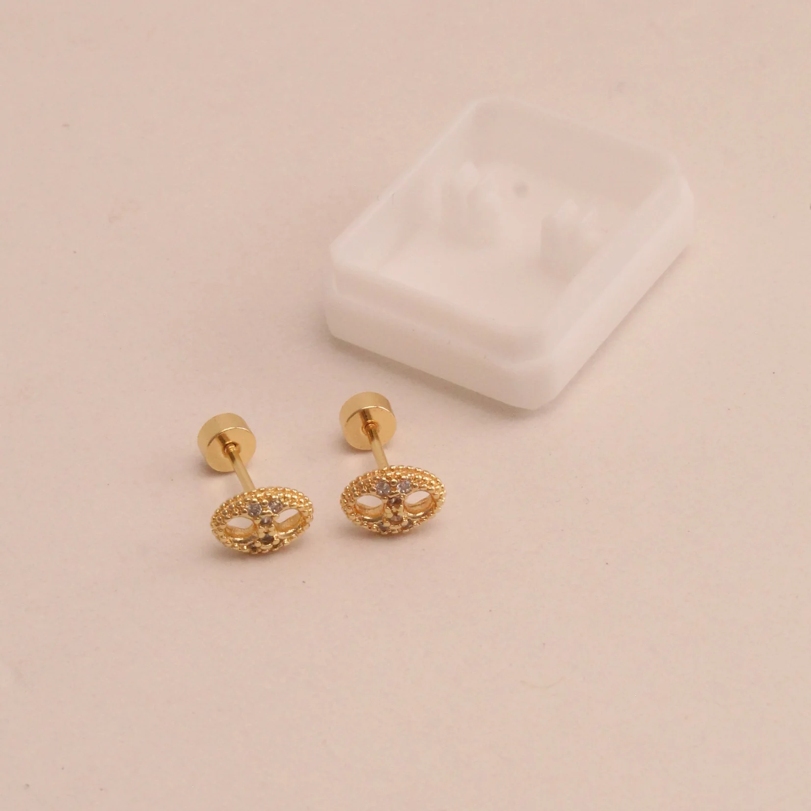 Top. topo seguridad gucci rodio rodio 0.7cm - TRG368