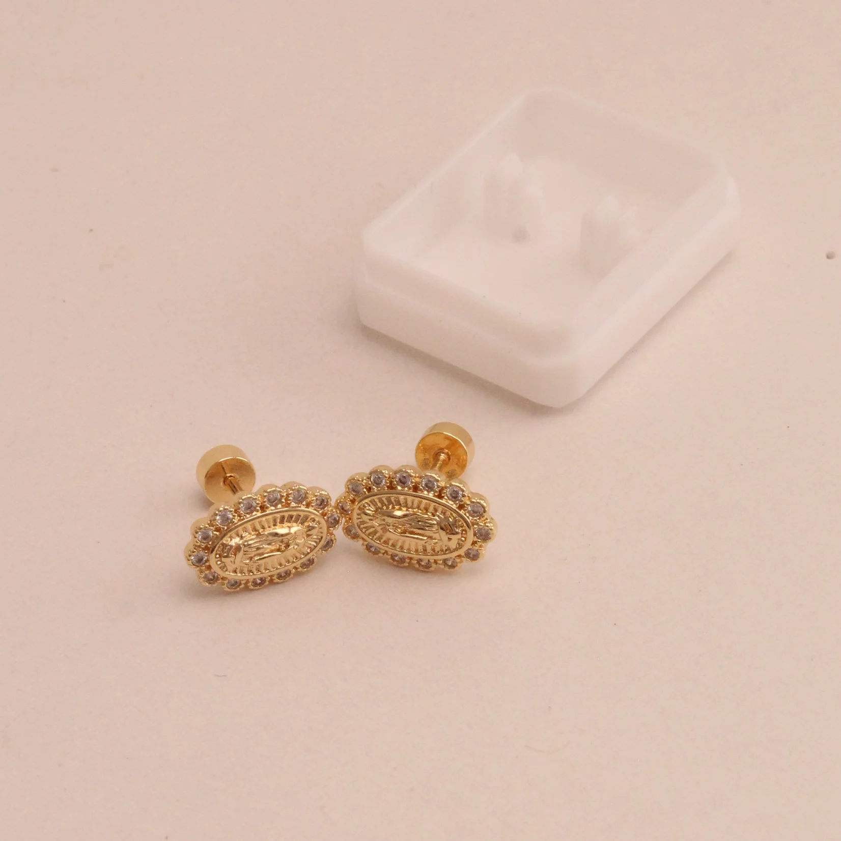 Top. topo seguridad religioso rodio rodio 1cm - TRG865